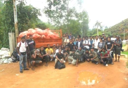 Photo Gallery garbage cleaning in protected areas 247523_174656655925156_1319668_n